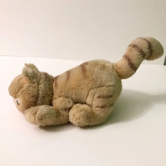 Vintage Garfield Laying Down Plush 12 Inch Long Stuffed Toy - Picture 14 of 16